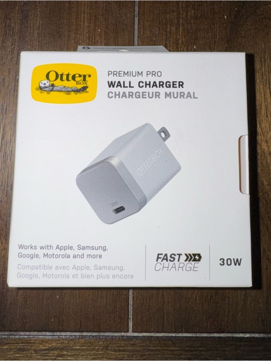 OtterBox Other - OtterBox Premium Pro Performance 30W Charger - White